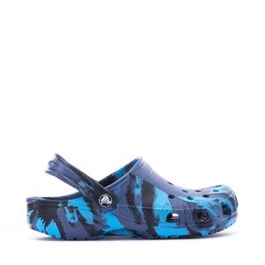 CROCS 
CLASSIC CLOG - KIDS
Size C6
NWOT